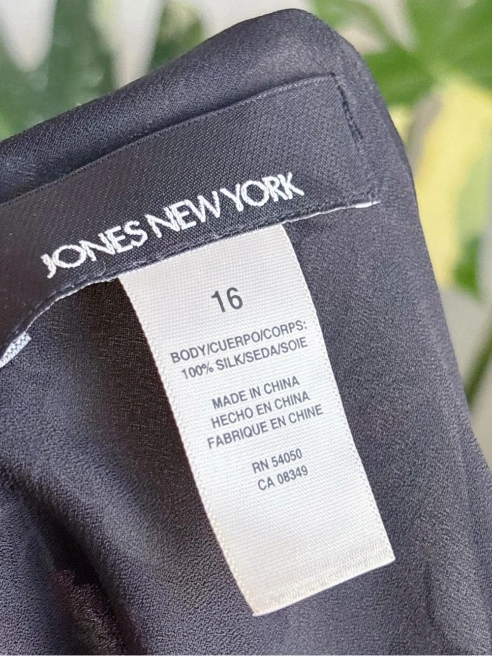 Jones New York 100% Silk Floral Puff Sleeve Handkerchief Hem Blouse – Size 16 - Picture 3 of 7